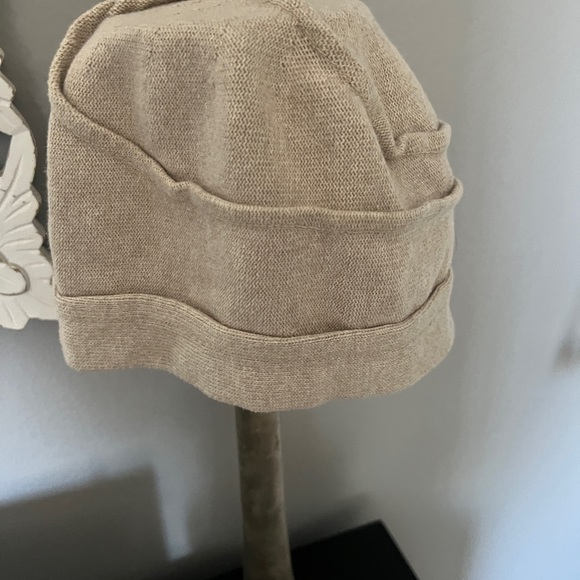 Parkhurst Beige Knit Hat - Picture 2 of 4